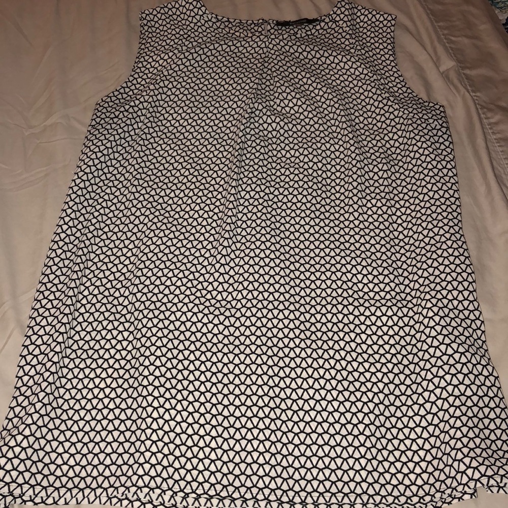 NWOT Classic Triangle BLOUSE - Picture 1 of 3
